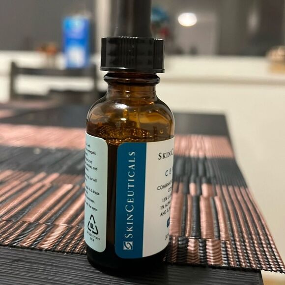 (75% Full) Skinceuticals C E Ferulic® with 15% L-Ascorbic Acid - Picture 4 of 6